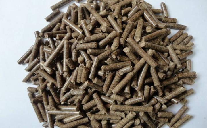 秸稈、鋸末、廢木頭等秸稈顆粒機加工成顆粒狀的生物質燃料